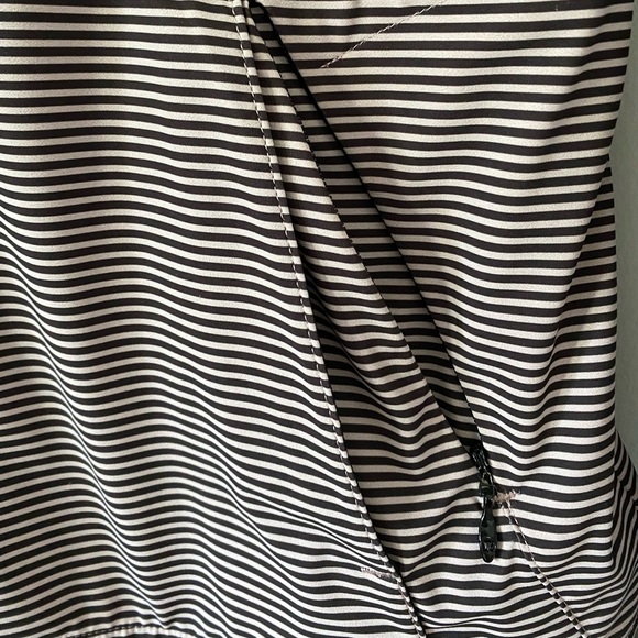 lululemon running jacket - Picture 4 of 7